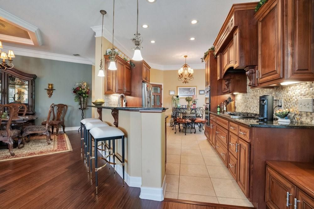 Active With Contract: $570,000 (2 beds, 2 baths, 2173 Square Feet)