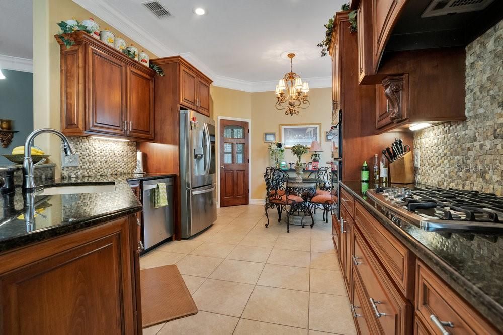 Active With Contract: $570,000 (2 beds, 2 baths, 2173 Square Feet)