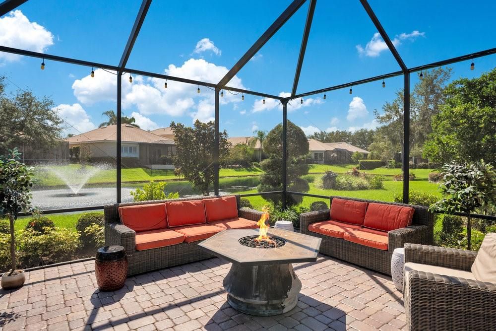 Active With Contract: $570,000 (2 beds, 2 baths, 2173 Square Feet)