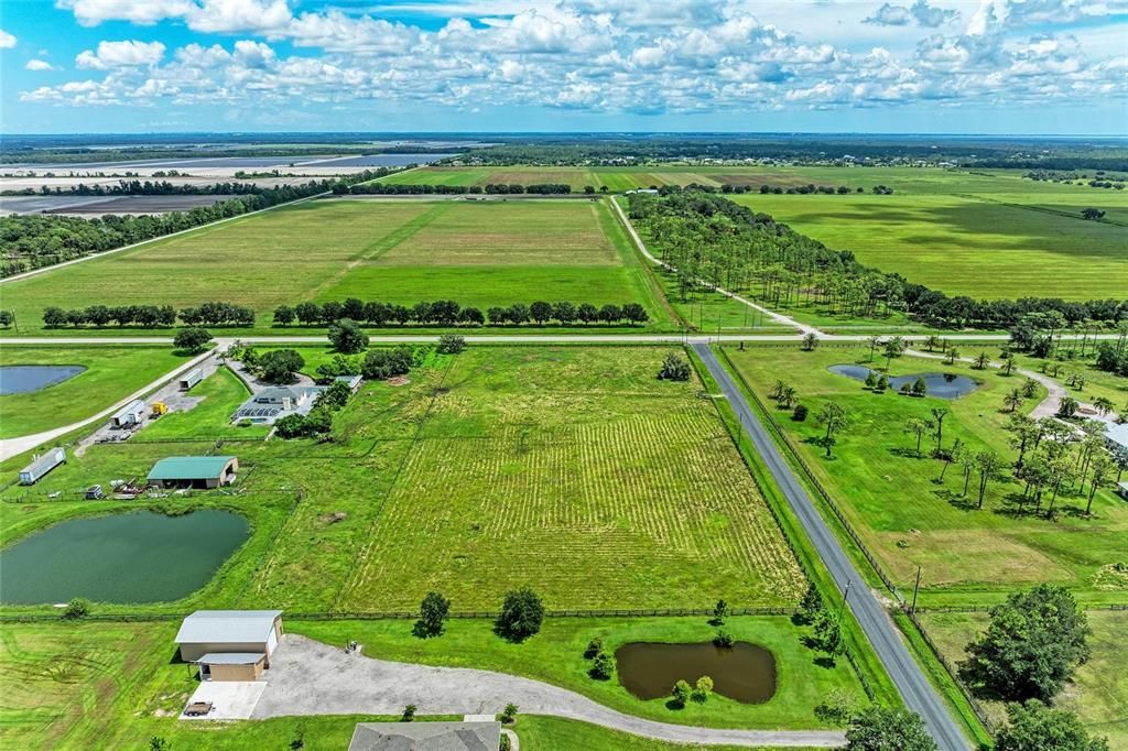 En Venta: $500,000 (5.08 acres)