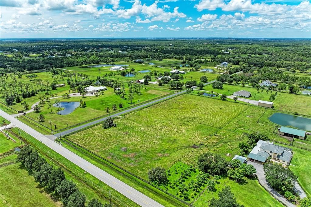 En Venta: $500,000 (5.08 acres)