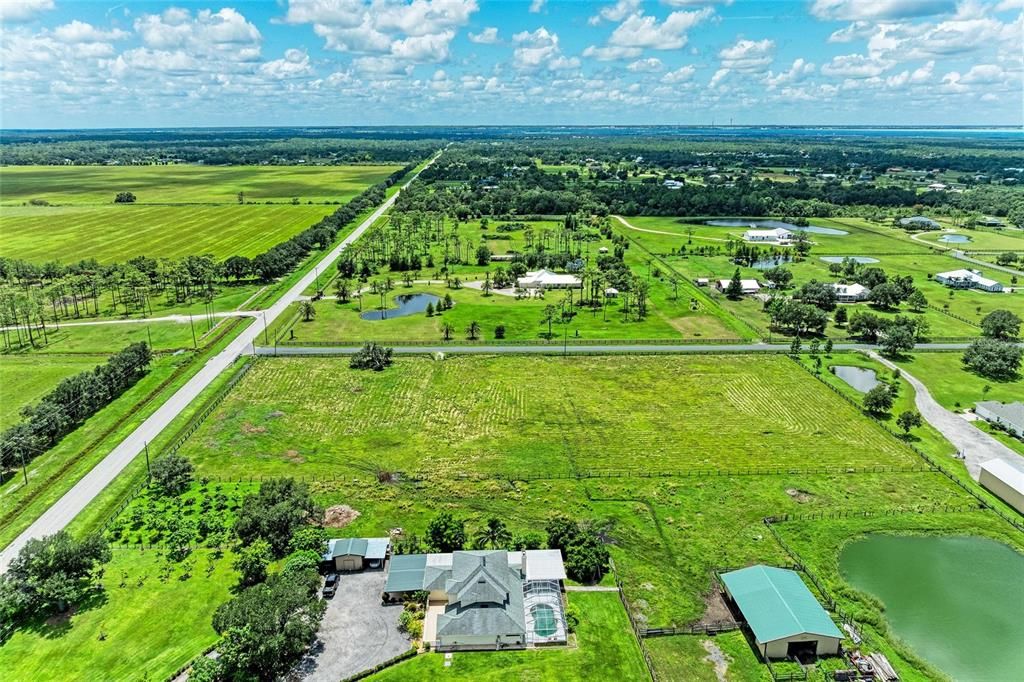 En Venta: $500,000 (5.08 acres)