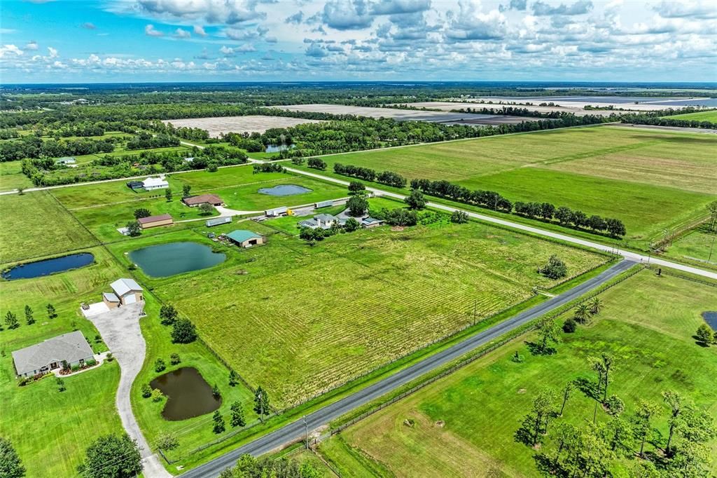 En Venta: $500,000 (5.08 acres)