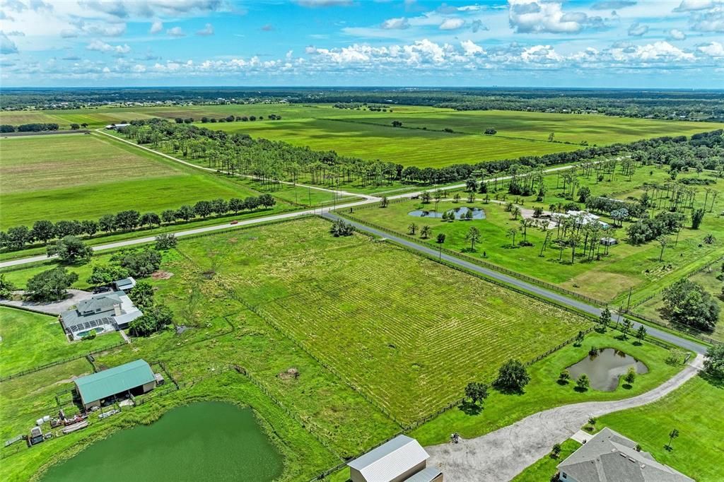 En Venta: $500,000 (5.08 acres)