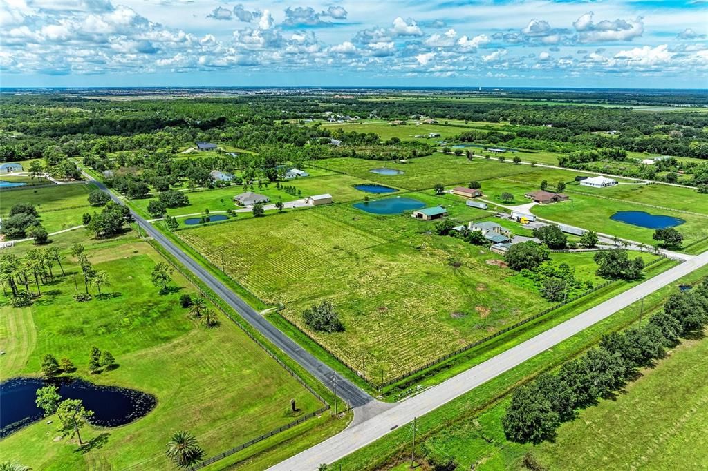 En Venta: $500,000 (5.08 acres)