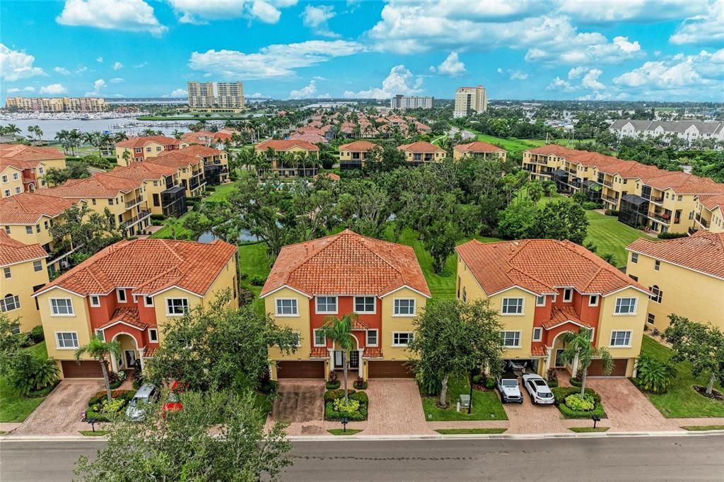 For Sale: $499,000 (4 beds, 3 baths, 2828 Square Feet)