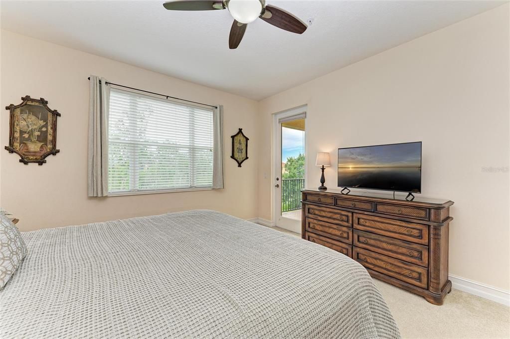 For Sale: $499,000 (4 beds, 3 baths, 2828 Square Feet)