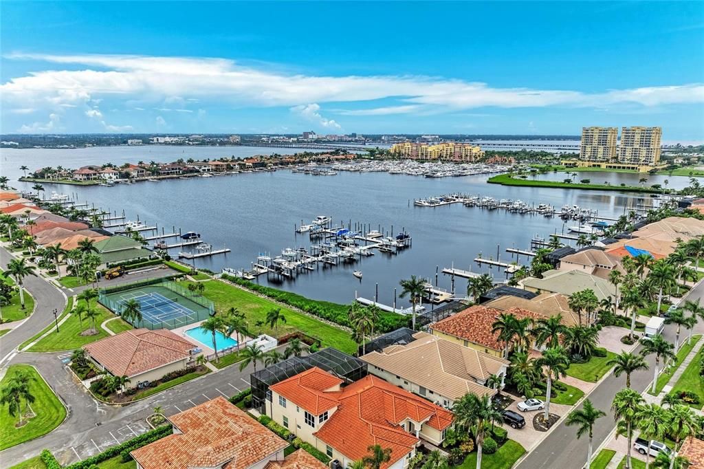 For Sale: $499,000 (4 beds, 3 baths, 2828 Square Feet)