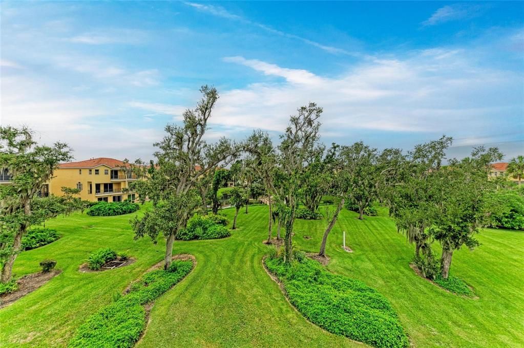 For Sale: $499,000 (4 beds, 3 baths, 2828 Square Feet)