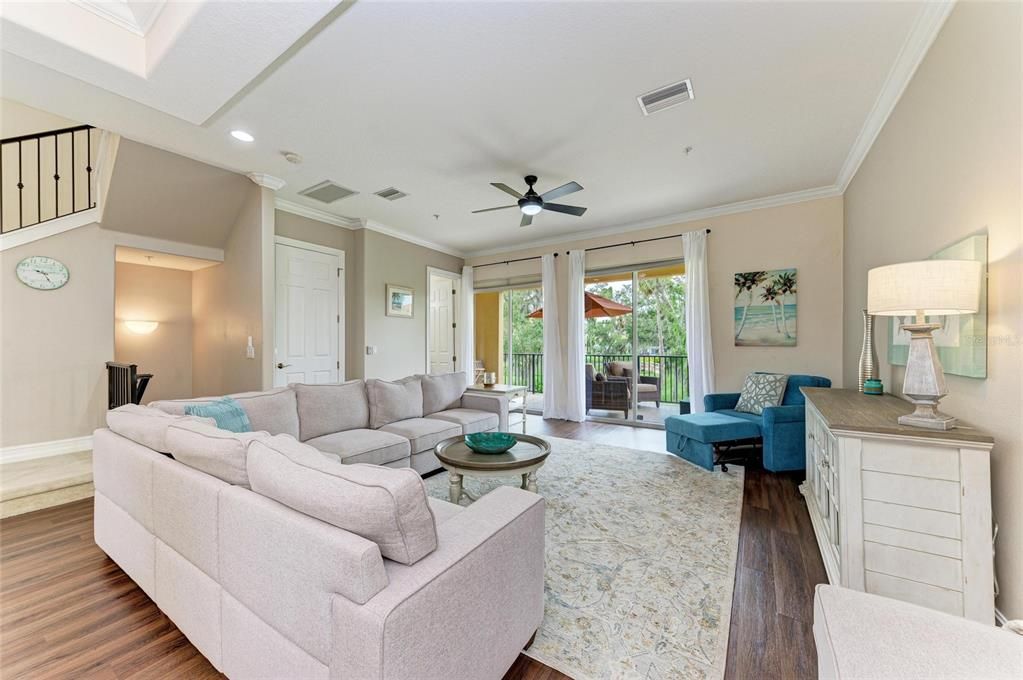 For Sale: $499,000 (4 beds, 3 baths, 2828 Square Feet)