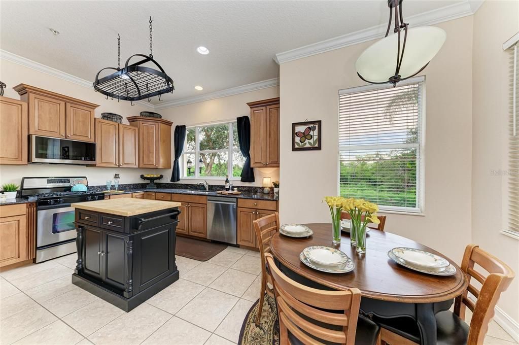 For Sale: $499,000 (4 beds, 3 baths, 2828 Square Feet)