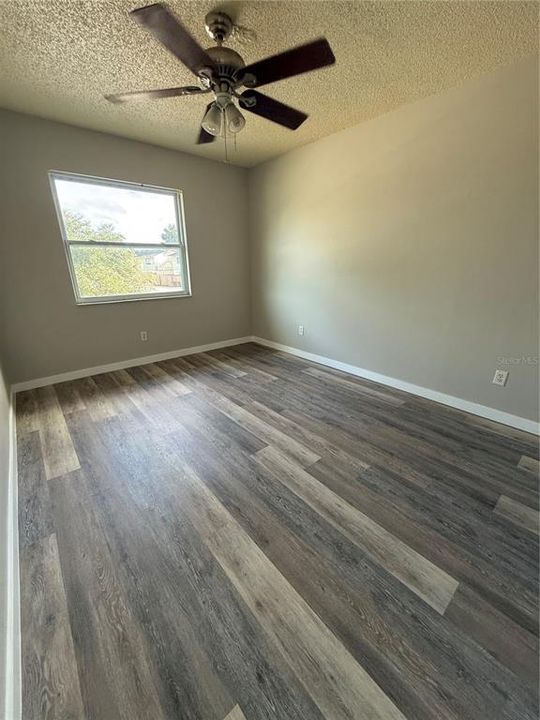 For Rent: $1,450 (2 beds, 1 baths, 909 Square Feet)