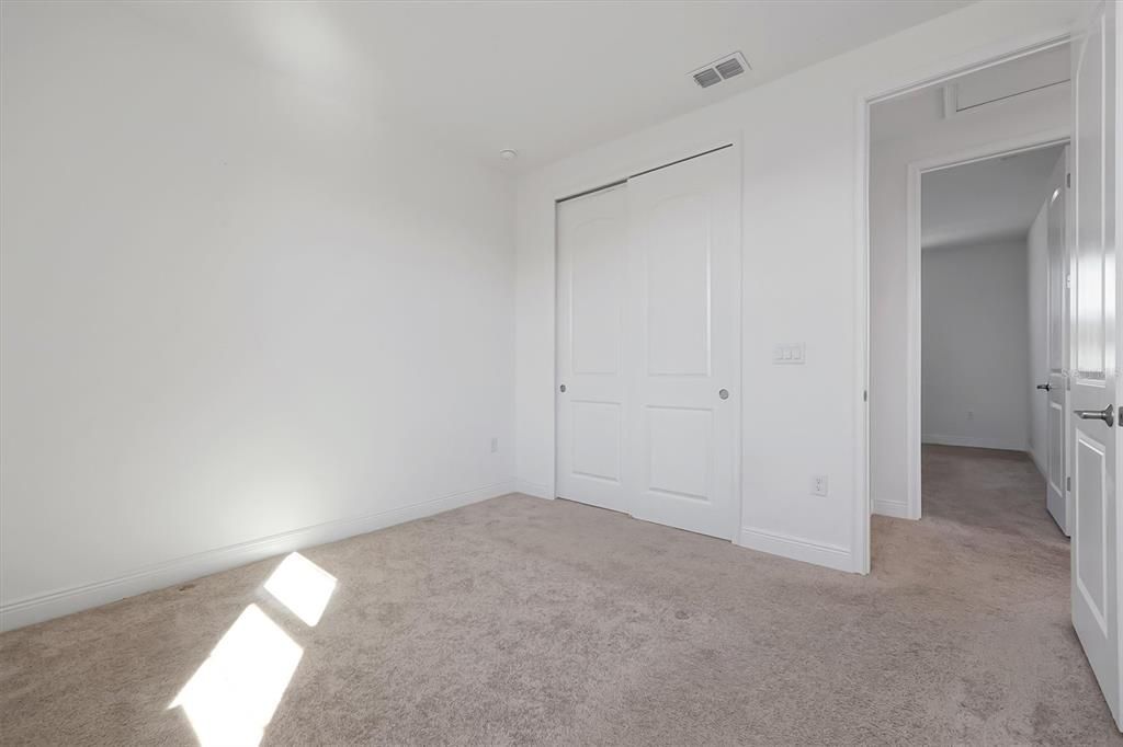 待售: $610,000 (6 贝兹, 3 浴室, 2875 平方英尺)