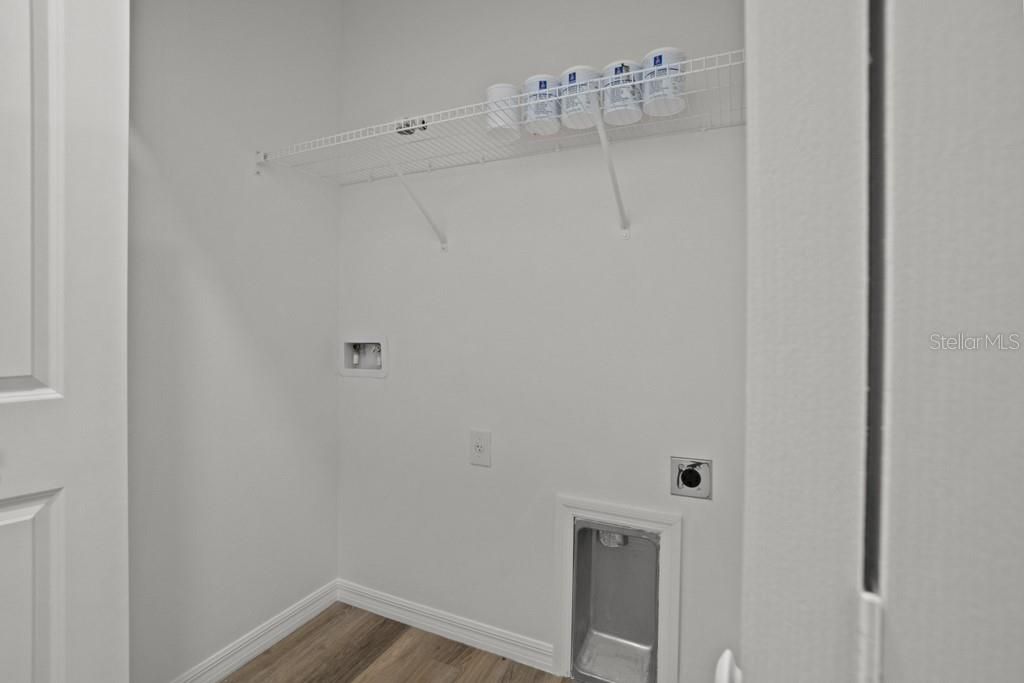 En Venta: $569,900 (12 camas, 0 baños, 3016 Pies cuadrados)