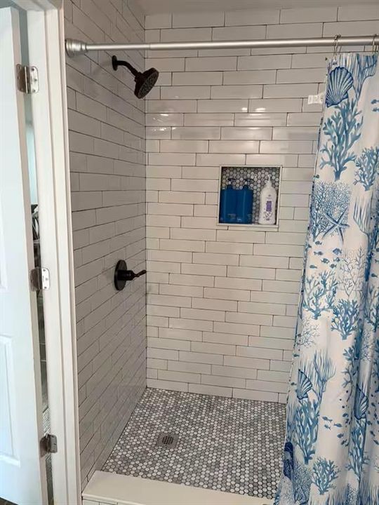 В аренду: $4,500 (4 спален, 3 ванн, 2610 Квадратных фут)