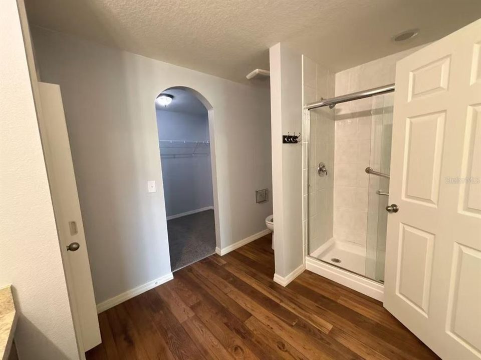 For Rent: $1,800 (3 beds, 2 baths, 1384 Square Feet)