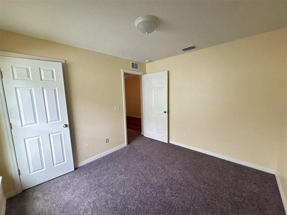For Rent: $1,800 (3 beds, 2 baths, 1384 Square Feet)