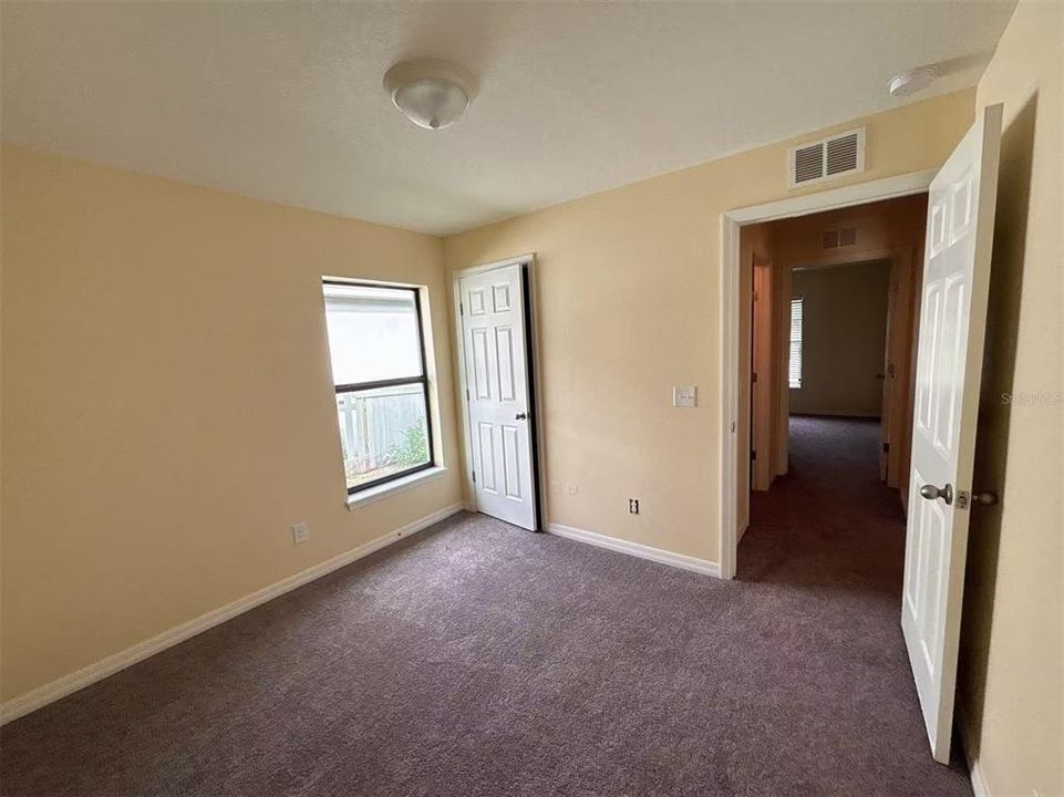 For Rent: $1,800 (3 beds, 2 baths, 1384 Square Feet)