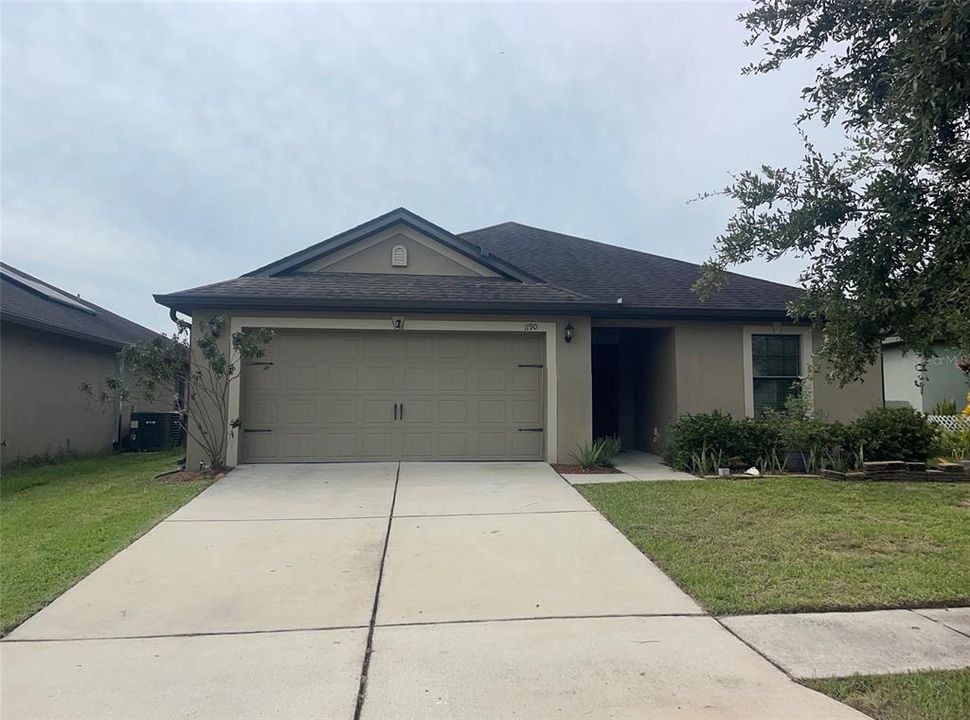 For Rent: $1,800 (3 beds, 2 baths, 1384 Square Feet)