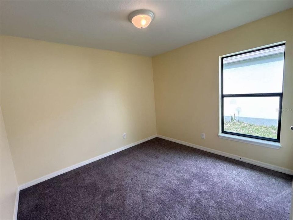 For Rent: $1,800 (3 beds, 2 baths, 1384 Square Feet)