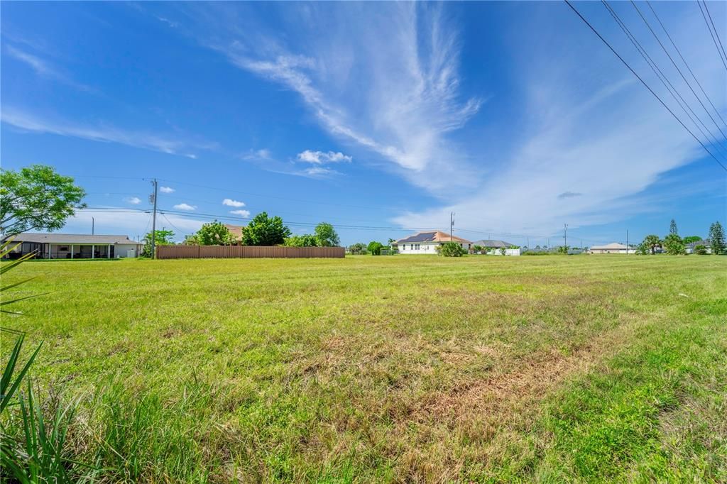 待售: $55,000 (0.23 acres)