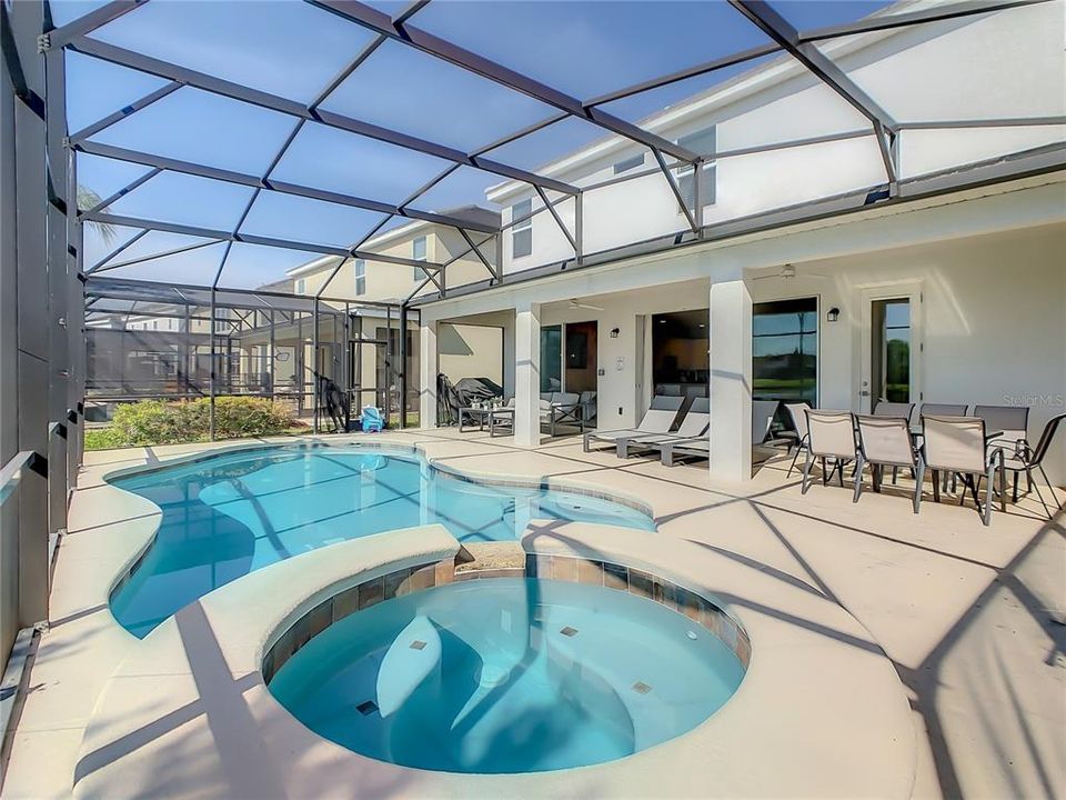 待售: $839,000 (9 贝兹, 7 浴室, 3979 平方英尺)