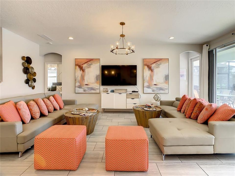 待售: $839,000 (9 贝兹, 7 浴室, 3979 平方英尺)