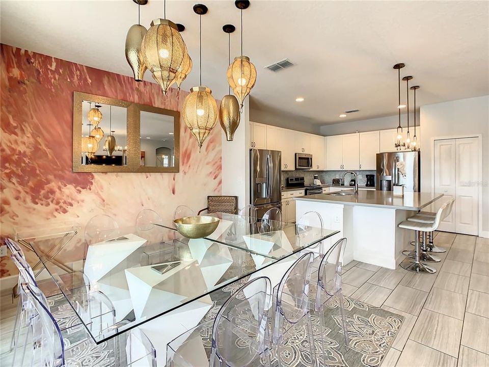 待售: $839,000 (9 贝兹, 7 浴室, 3979 平方英尺)