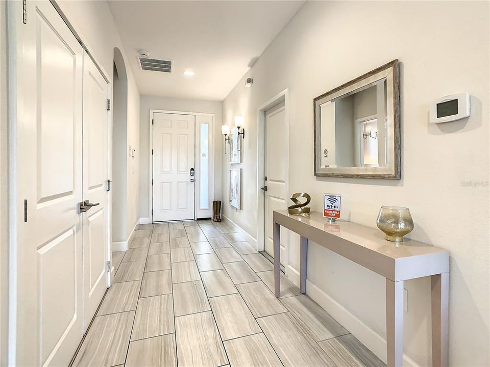 待售: $839,000 (9 贝兹, 7 浴室, 3979 平方英尺)