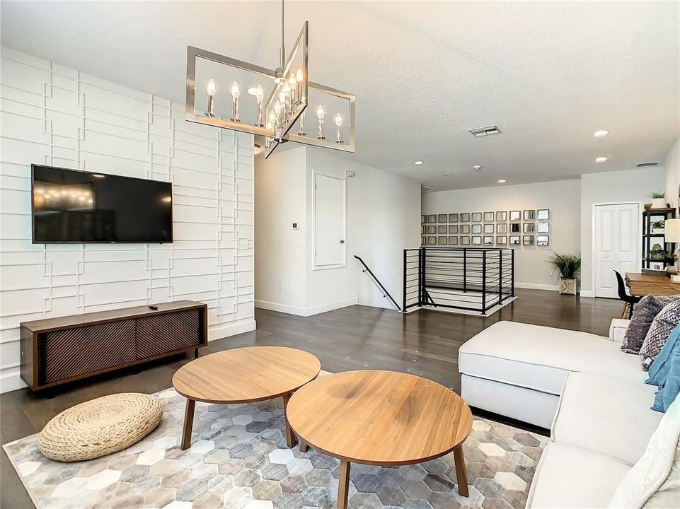 待售: $839,000 (9 贝兹, 7 浴室, 3979 平方英尺)