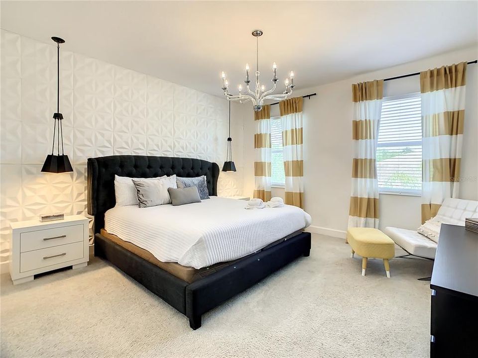 待售: $839,000 (9 贝兹, 7 浴室, 3979 平方英尺)