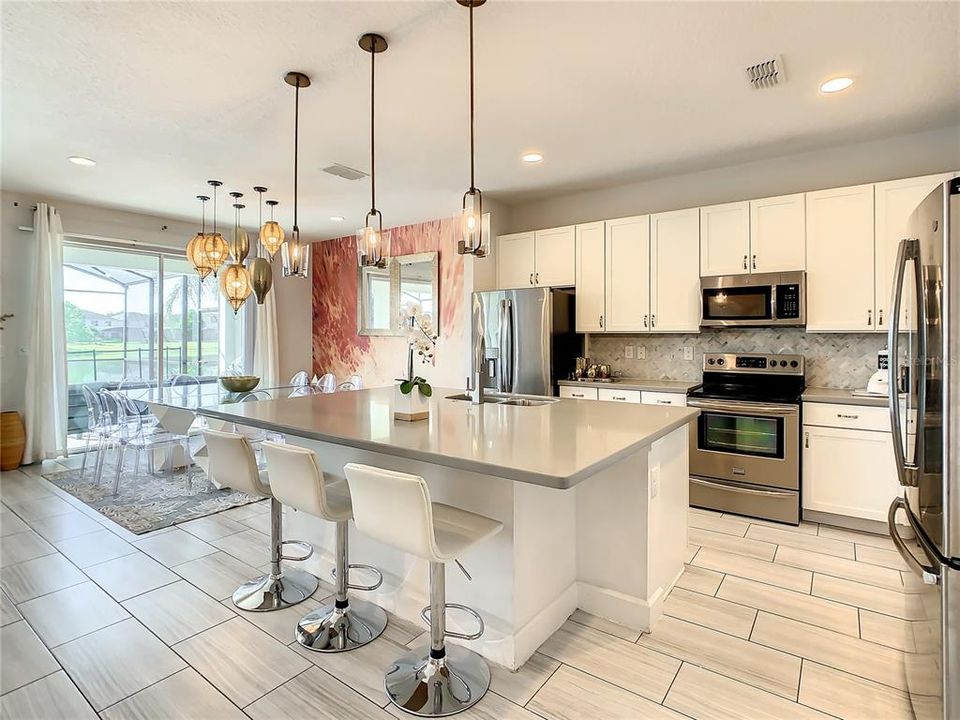 待售: $839,000 (9 贝兹, 7 浴室, 3979 平方英尺)