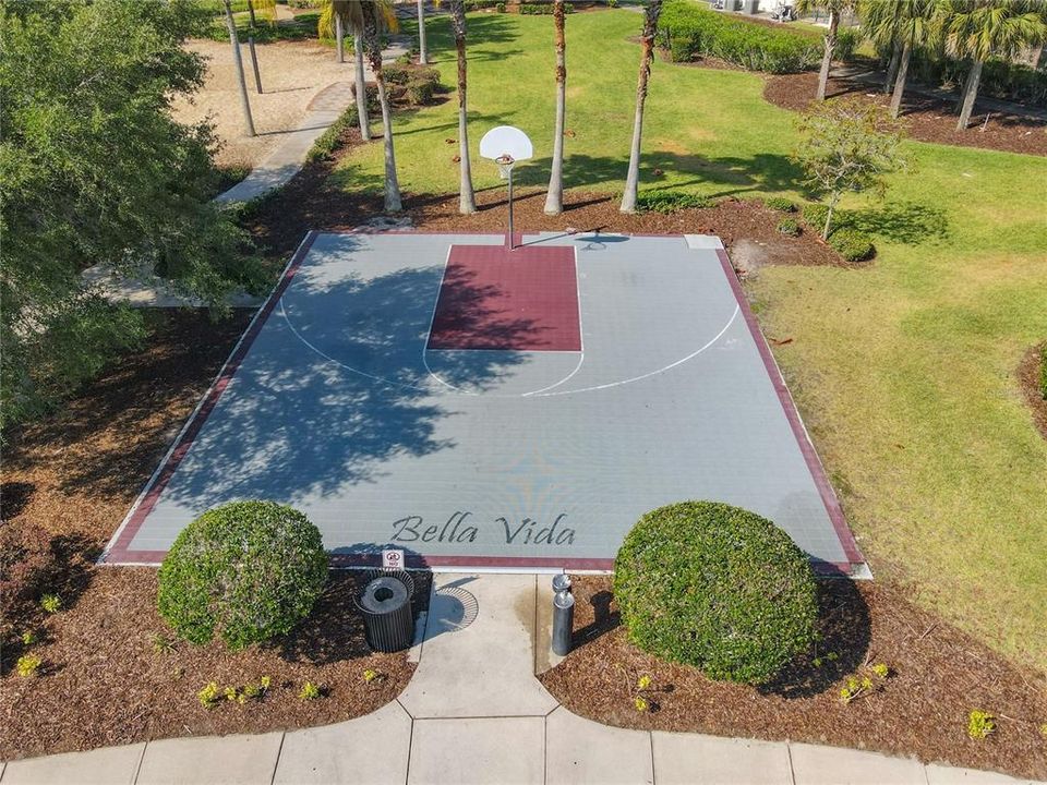 待售: $839,000 (9 贝兹, 7 浴室, 3979 平方英尺)