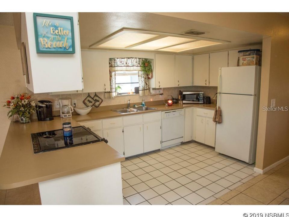 For Sale: $639,900 (3 beds, 3 baths, 1872 Square Feet)