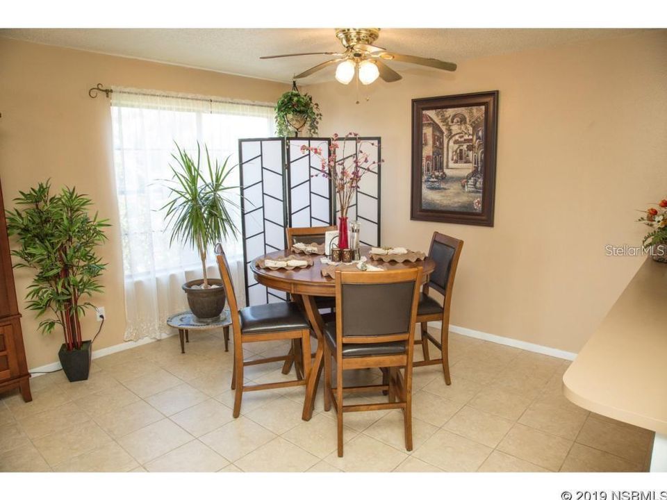 For Sale: $639,900 (3 beds, 3 baths, 1872 Square Feet)