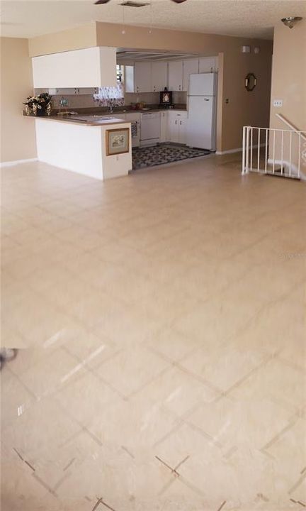 For Sale: $639,900 (3 beds, 3 baths, 1872 Square Feet)