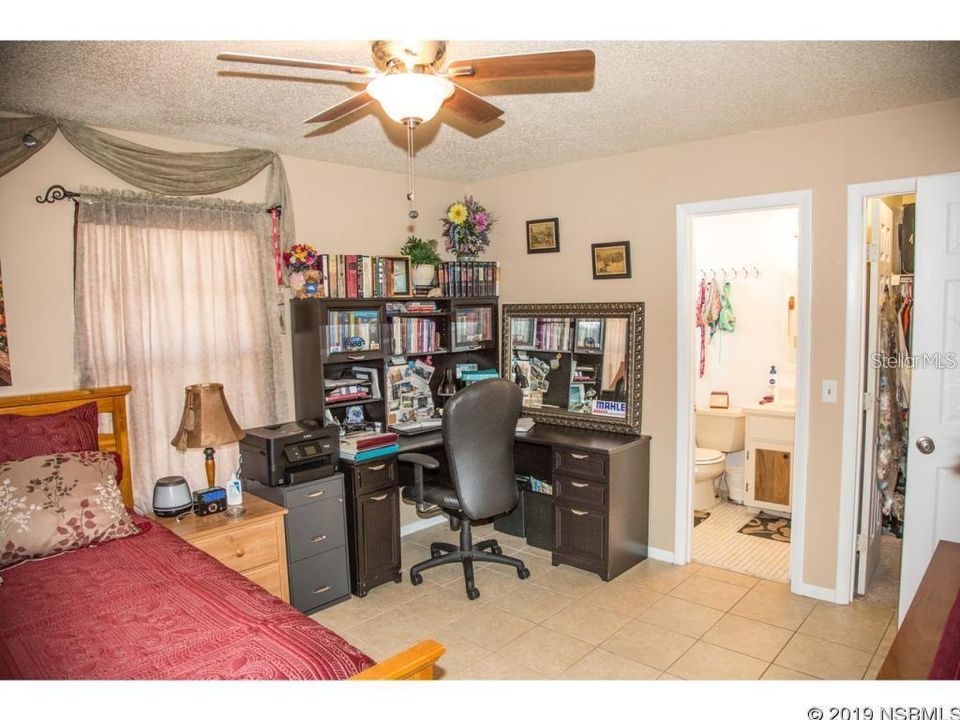 For Sale: $639,900 (3 beds, 3 baths, 1872 Square Feet)