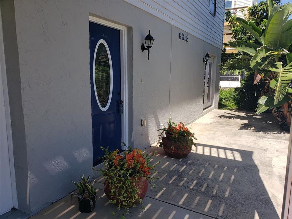 For Sale: $639,900 (3 beds, 3 baths, 1872 Square Feet)