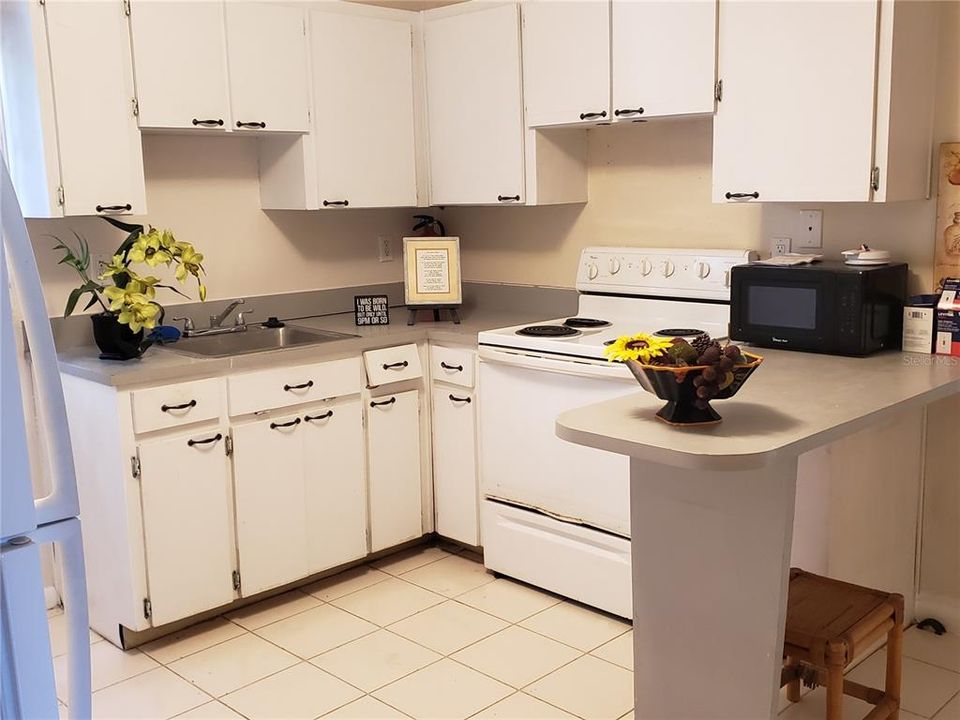 For Sale: $639,900 (3 beds, 3 baths, 1872 Square Feet)