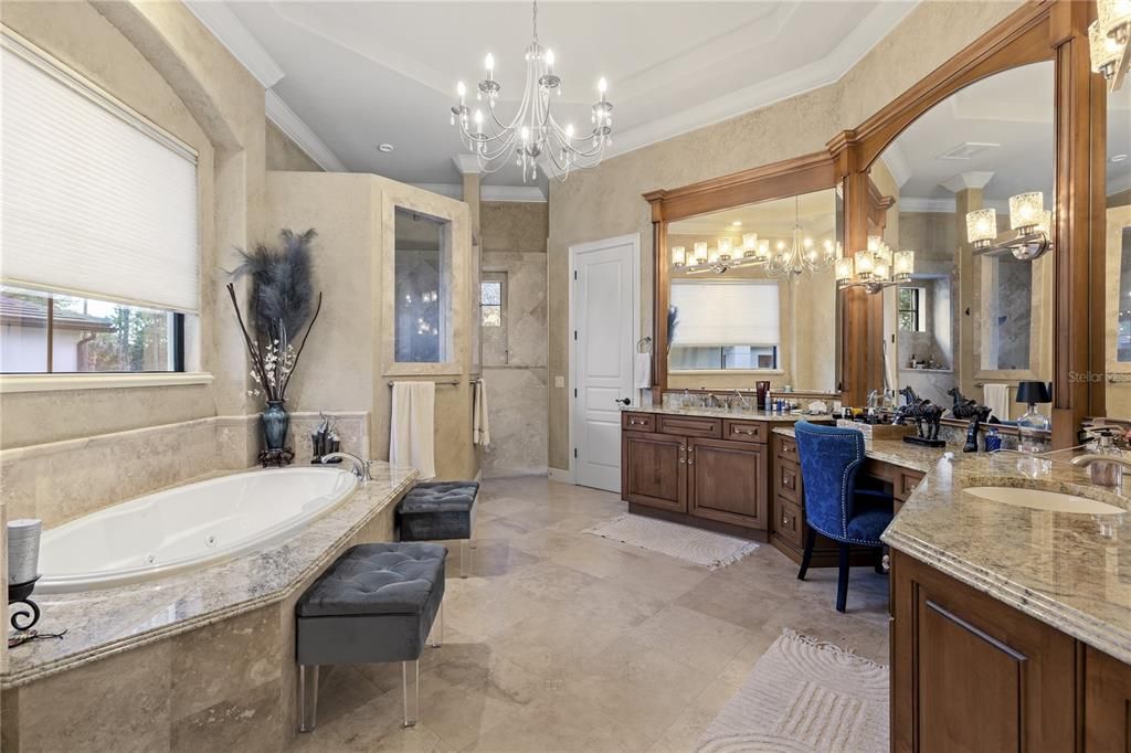 待售: $2,699,000 (5 贝兹, 5 浴室, 5878 平方英尺)