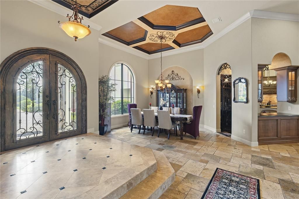 待售: $2,699,000 (5 贝兹, 5 浴室, 5878 平方英尺)