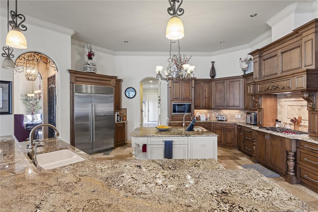 待售: $2,699,000 (5 贝兹, 5 浴室, 5878 平方英尺)