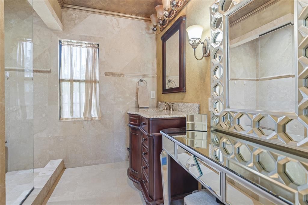 待售: $2,699,000 (5 贝兹, 5 浴室, 5878 平方英尺)