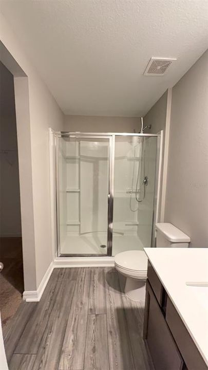 Activo con contrato: $1,750 (3 camas, 2 baños, 1270 Pies cuadrados)