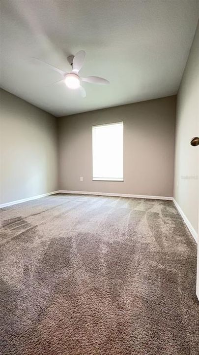 Activo con contrato: $1,750 (3 camas, 2 baños, 1270 Pies cuadrados)