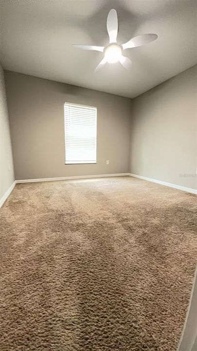 Activo con contrato: $1,750 (3 camas, 2 baños, 1270 Pies cuadrados)