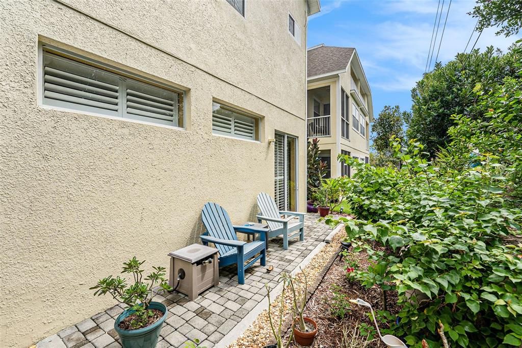 En Venta: $409,000 (3 camas, 3 baños, 2394 Pies cuadrados)