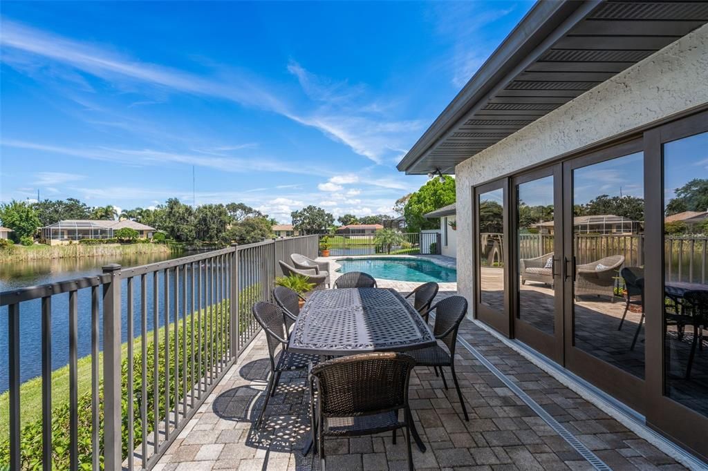 待售: $840,000 (3 贝兹, 3 浴室, 2413 平方英尺)