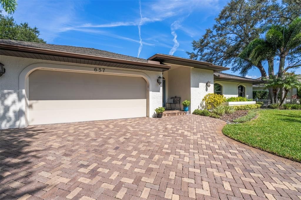 待售: $840,000 (3 贝兹, 3 浴室, 2413 平方英尺)