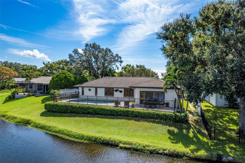 待售: $840,000 (3 贝兹, 3 浴室, 2413 平方英尺)